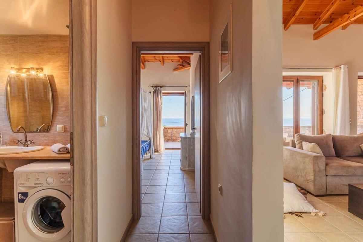 Mani Panoramic Seaviews - Luxury Summer Haven Levktron Exterior photo